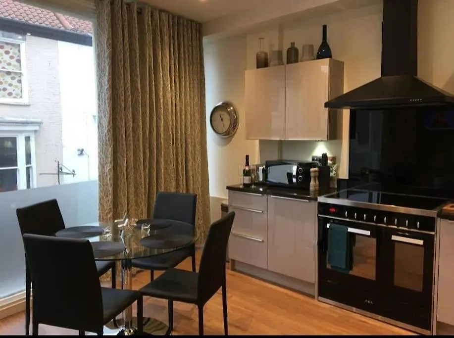 Star Apartment York City Centre - Self Check-In 0*,